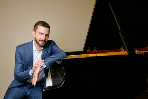 Dr. Evan Mitchell<small>2023</small>